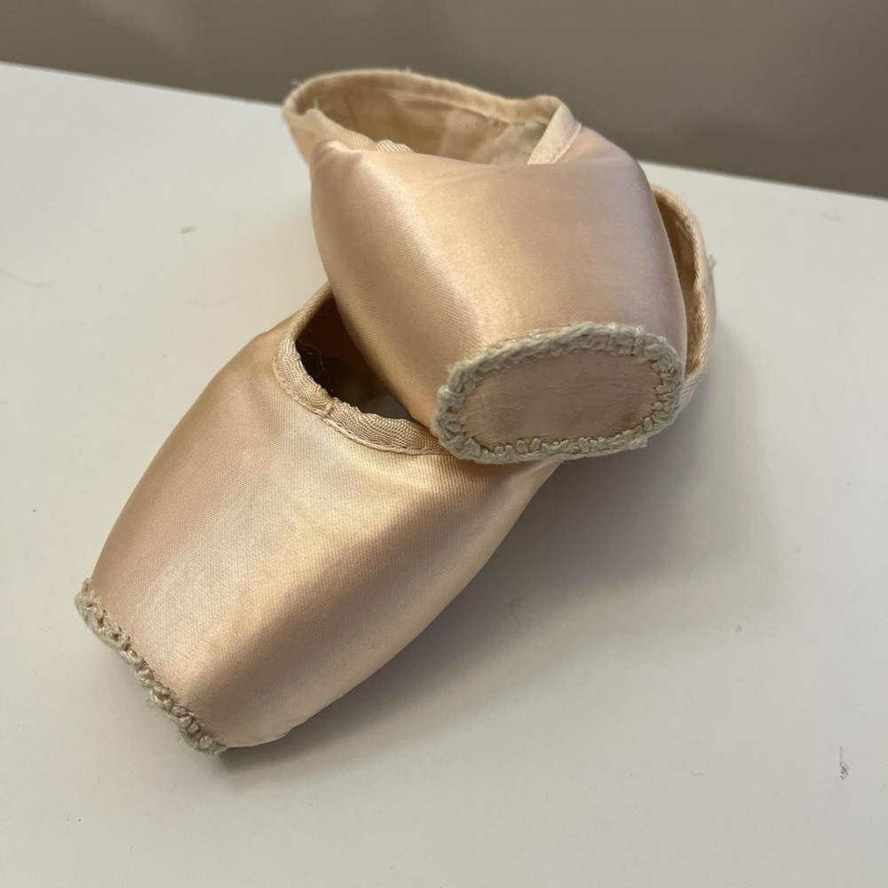Ballet BLOCH pointe shoes